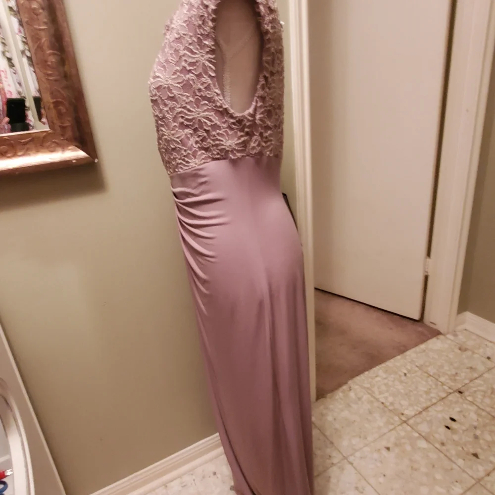 Dress - Picture 9 of 11